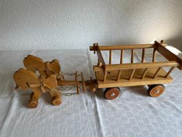 Holz Spielzeug, Fuhrwerk mit Pferd (Rössli) und Wagen