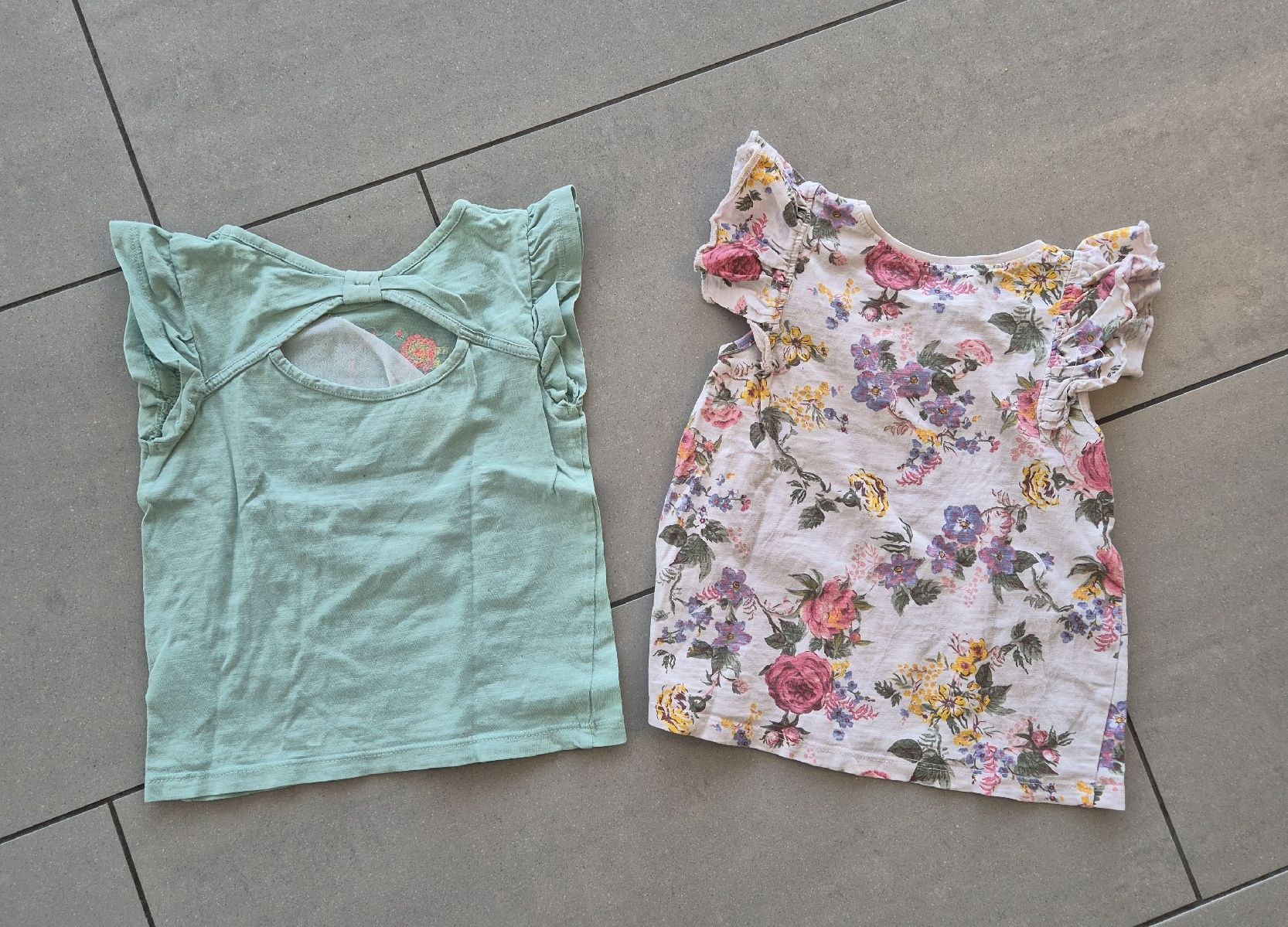 Lotti & Set di vestiti: Sommer Kleiderpaket Mädchen 98 – Usato da Würenlingen venduto da mwimmer 3