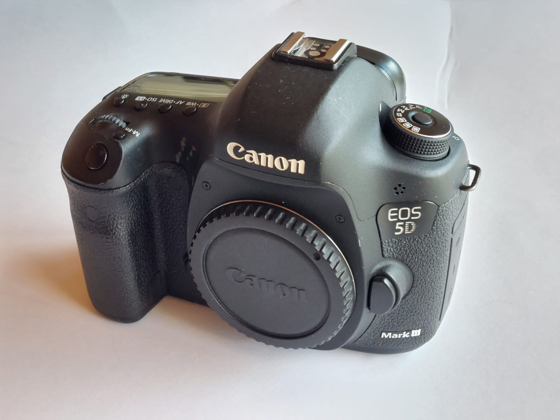 Canon Fotocamera: Canon EOS 5D Mark III + Batteriegriff – Usato da Schaffhausen venduto da doweiss 1