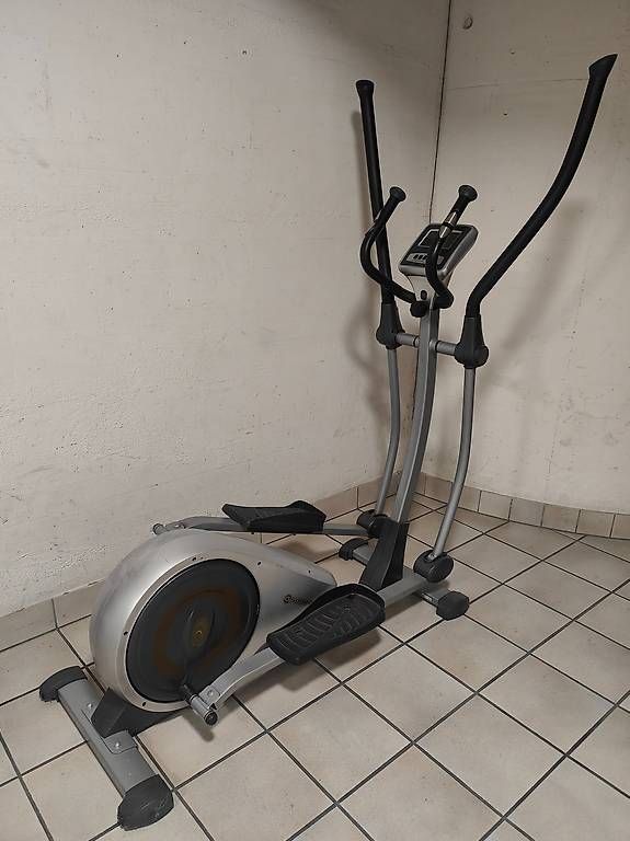 Hometrainer: Vélo elliptique  – Usato da Monthey venduto da Cocol01 1
