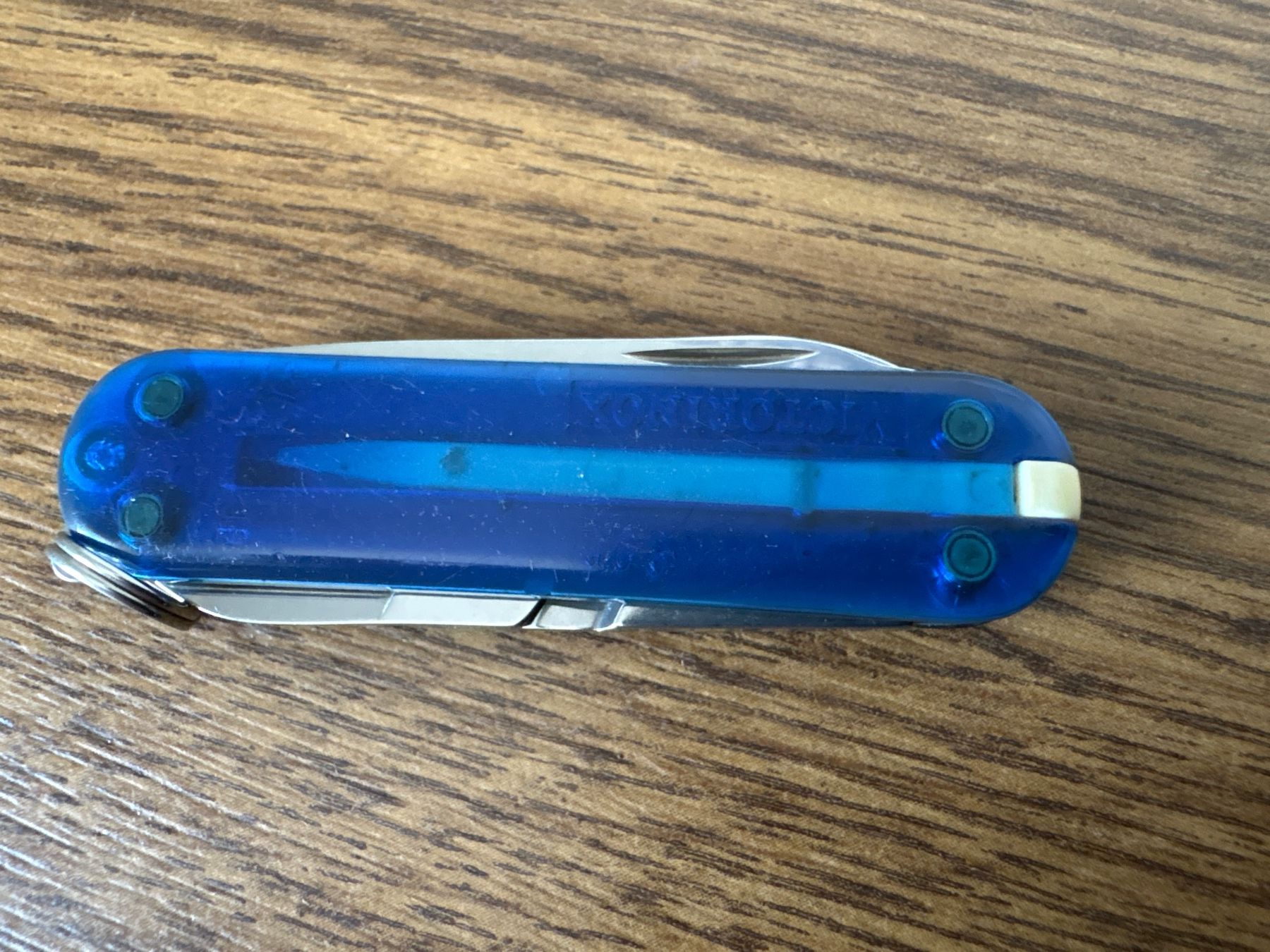Victorinox Coltelli tascabile: VICTORINOX - Classic blue trans - Sackmesser – Usato da Andwil SG venduto da Rainboli 9