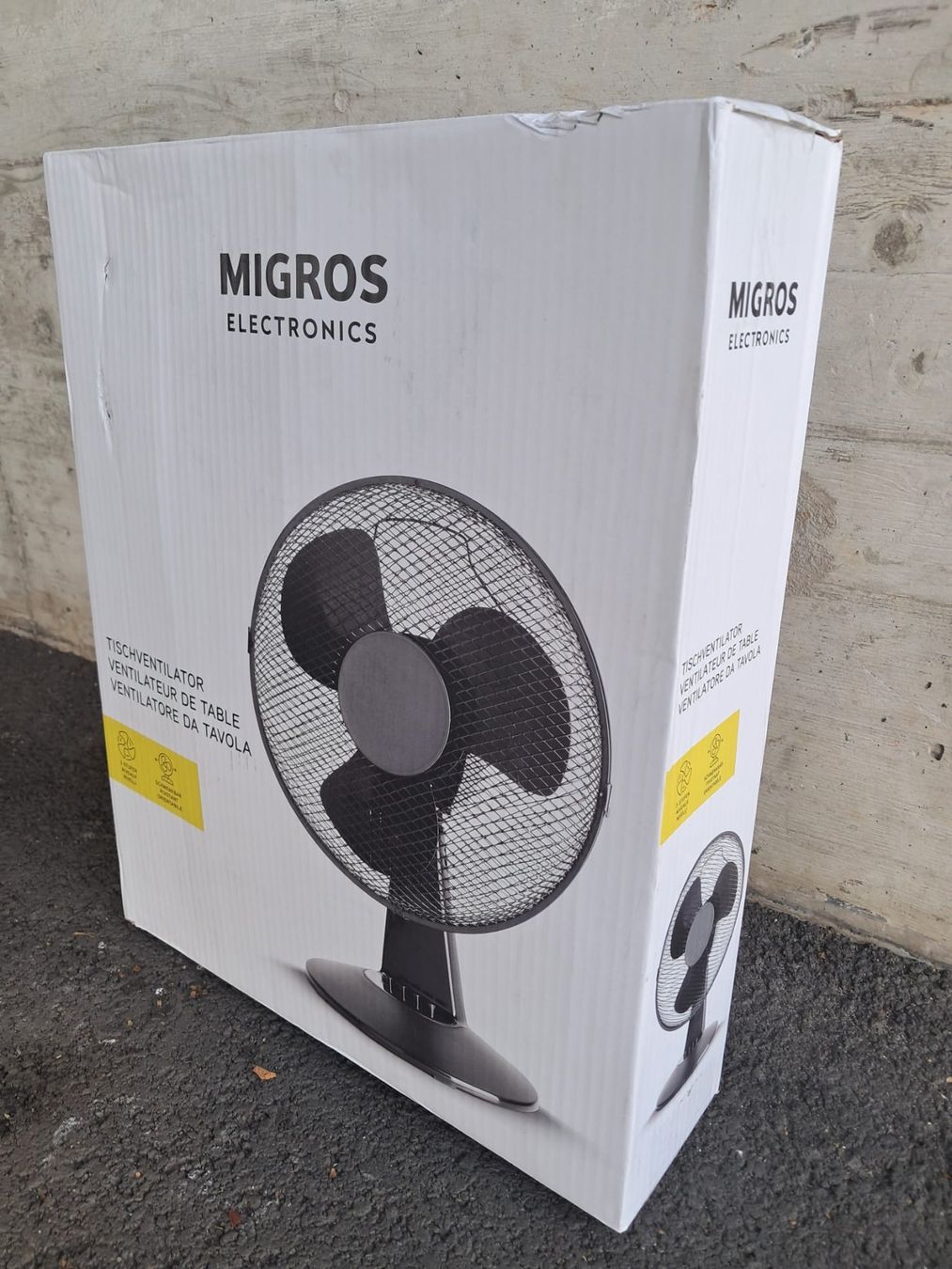 Ventilatori: NEU! Tischventilator 34.5cm Durchmesser, Ventilator, Venti – Nuovo e nell'imballaggio originale da Zürich venduto da Lia107