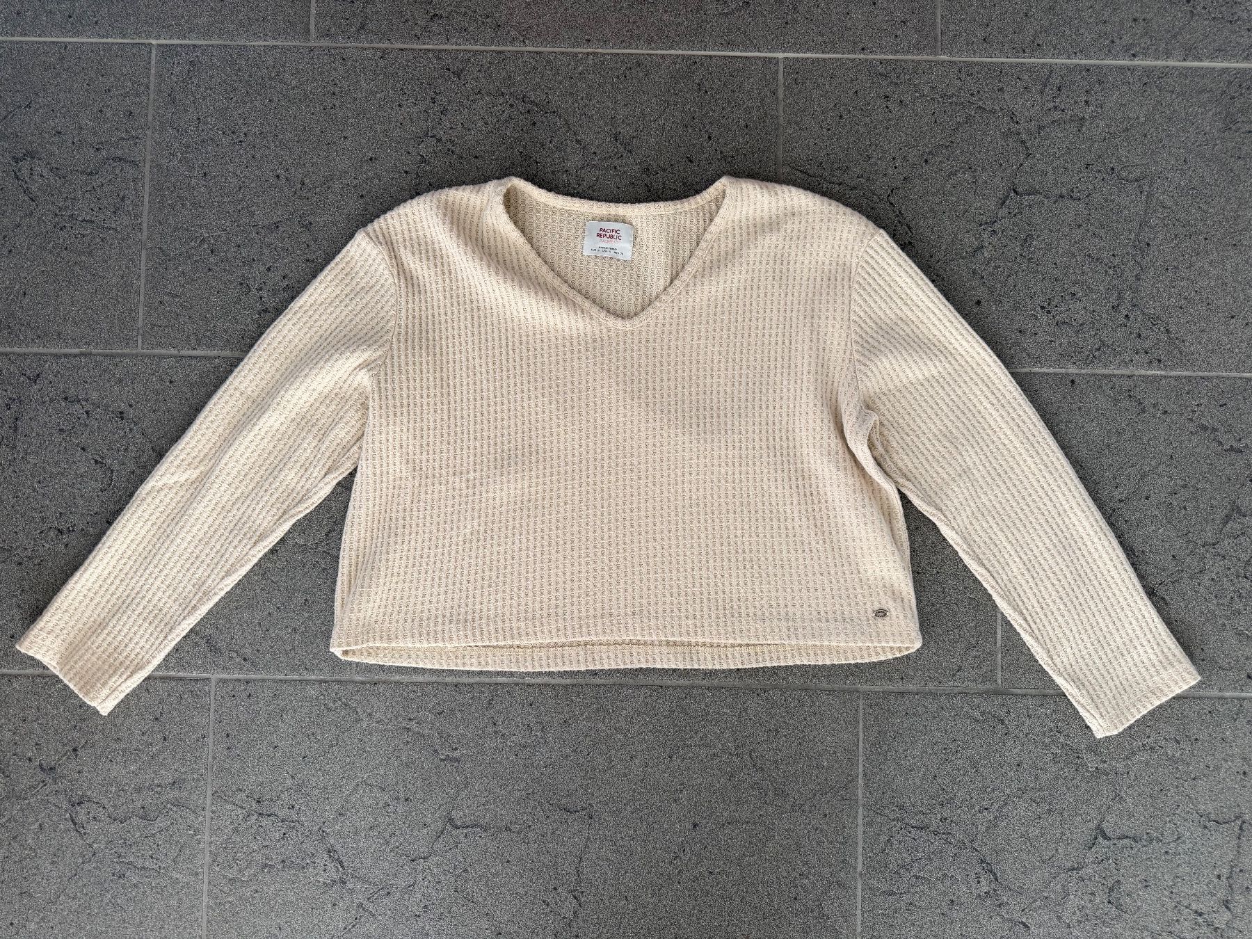 Pull&Bear Maglioni & Felpe: Dünner Pullover Grösse S – Nuovo (secondo la descrizione) da Rupperswil venduto da Nila_7