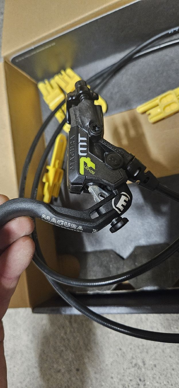 Magura Pezzi di ricambio: Magura MT 7 – Usato da Krattigen venduto da cherry83 3