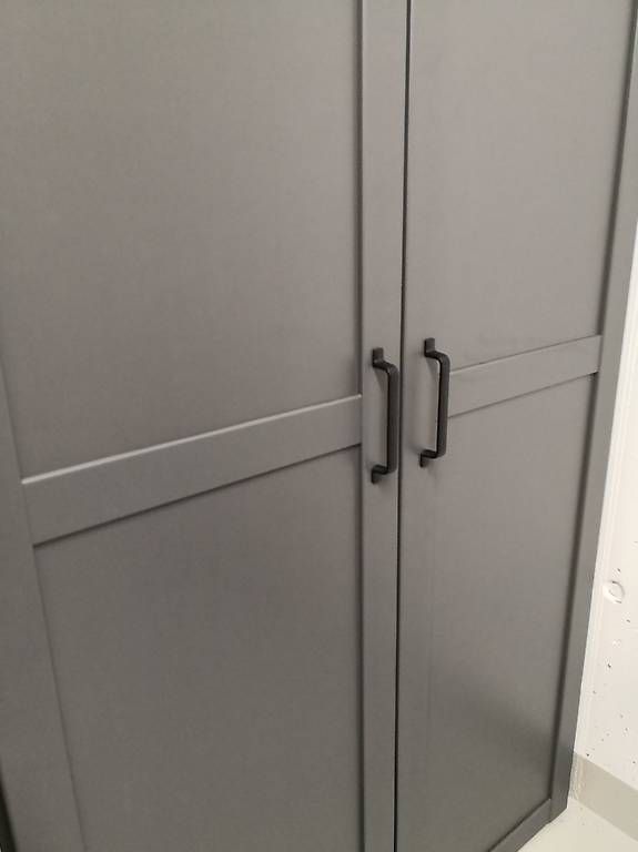 Armadi: Kleiderschrank 2-türig schwarz / anthrazit – Usato da Hitzkirch venduto da inf_k29j 4