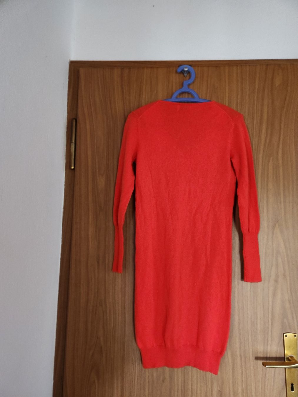 Kleider: Robe pull Authentic Cashmere rouge taille S 36 – Gebraucht aus Niedergösgen von Eva2410 2