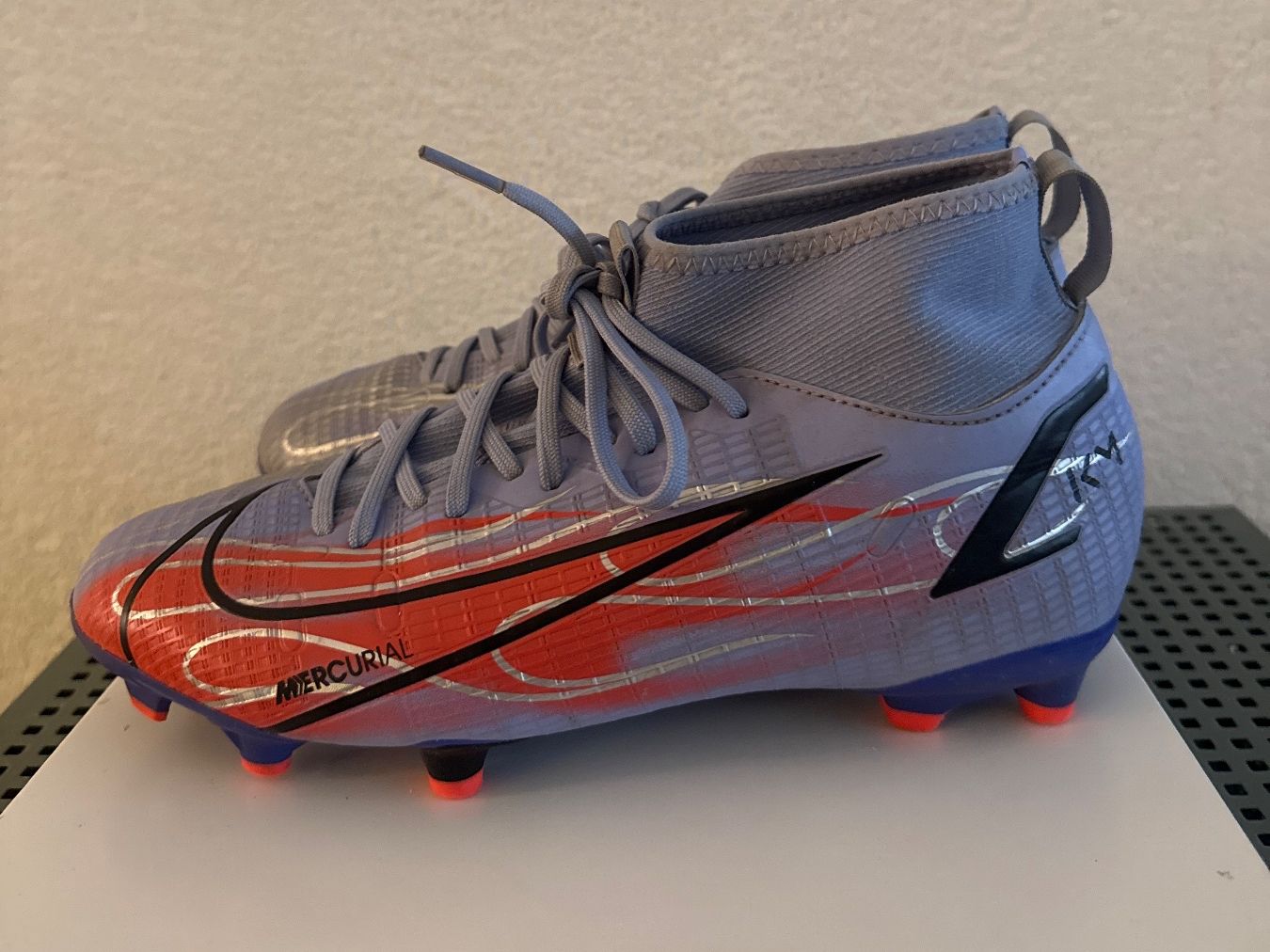 Nike Scarpe per ragazzi: Nike Mercurial KM superfly – Usato da Les Acacias venduto da Rocknmath8400 1