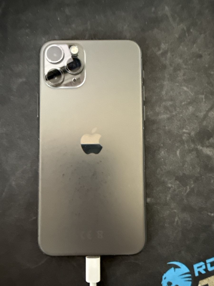 Apple Telefoni cellulari / Smartphones: Apple iPhone 11 Pro 64GB – Usato da Bassersdorf venduto da dangadang 2