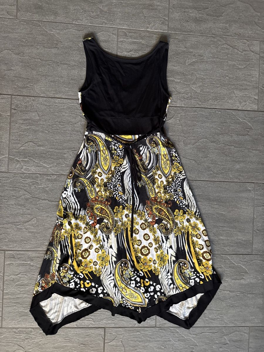 Vestiti: Farbenfrohes Sommerkleid – Usato da Frauenkappelen venduto da leola1973 2
