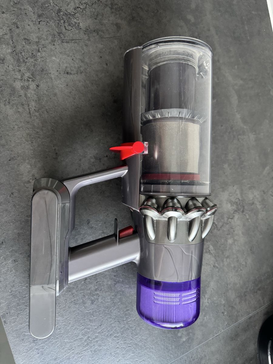 Dyson Aspirapolveri & Accessori: Dyson V11 absolute detect  – Usato da Thalwil venduto da Nifili 4
