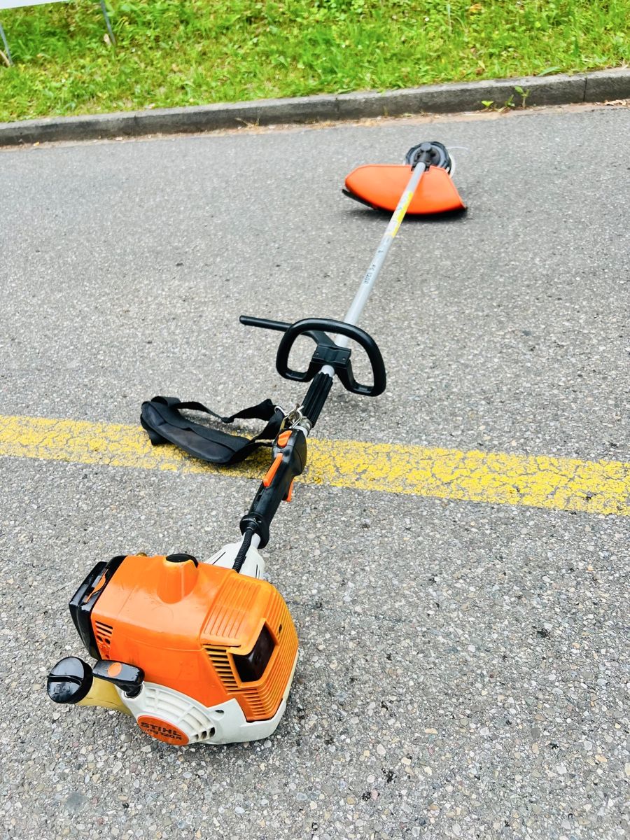 Stihl Tutti gli attrezzi: Rasentrimmer Stihl FS 120 R – Usato da Urdorf venduto da mas_5wfz 4