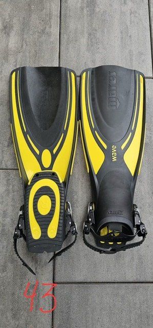 Mares Occhiali & Lenti: Mares Wave Flossen Gr. 43, Schnorchel und Brille – Usato da Waltenschwil venduto da gaby70 1