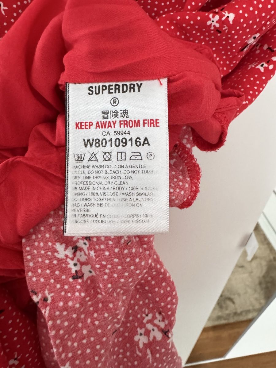Superdry Kleider: Superdry red floral dress size – Neu (gemäss Beschreibung) aus Zürich von Tanja_G88 5