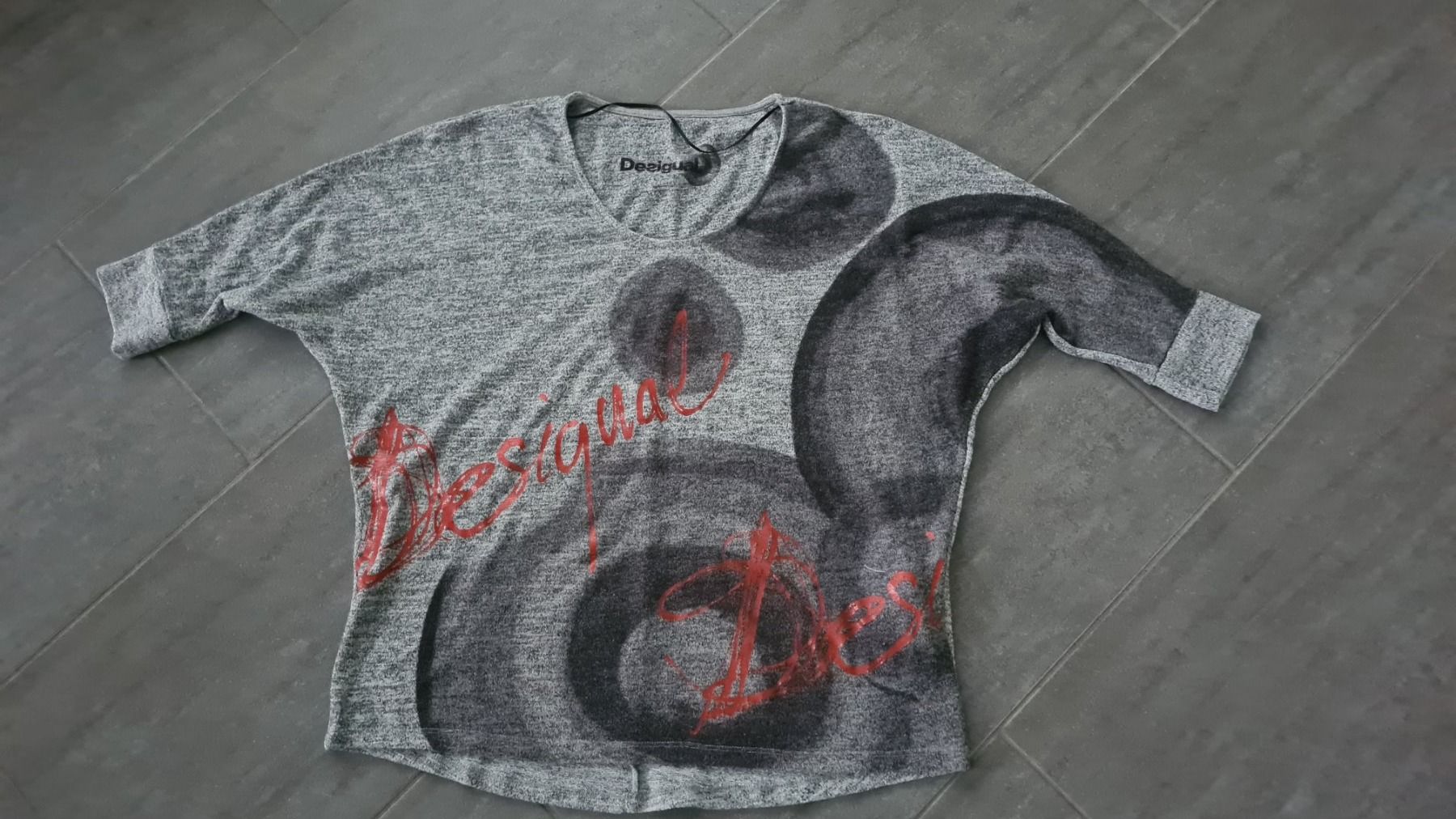 Desigual Maglioni & Felpe: DESIGUAL pullover léger gr.S – Usato da Mezzovico venduto da maemy