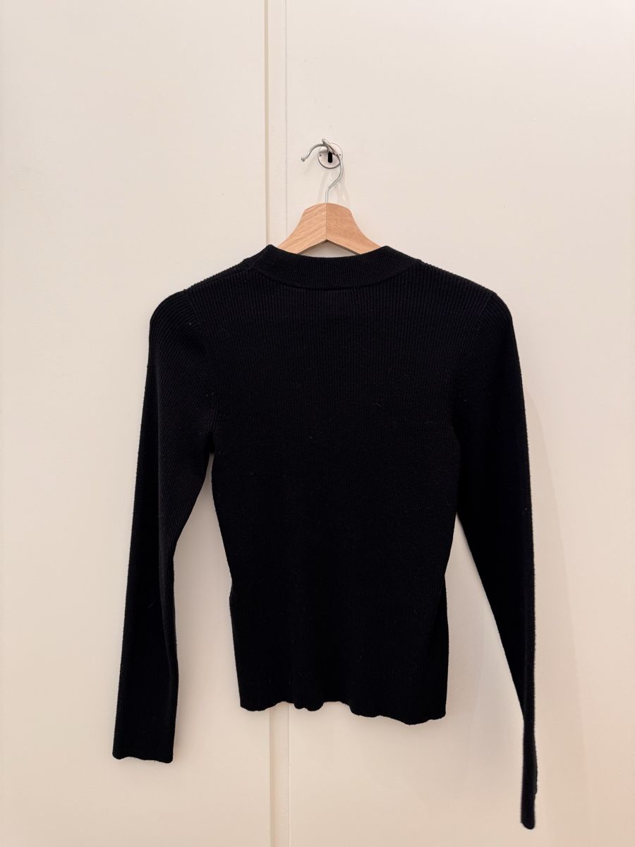 Levi's Top: Levi's Black Long Sleeve Top - Size M – Usato da Zürich venduto da Flao_78376 2