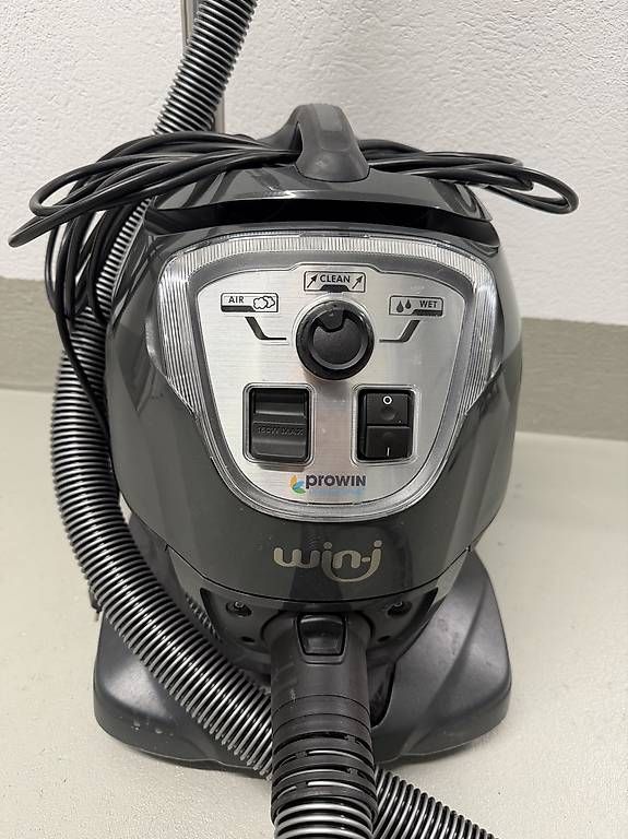Aspirapolveri & Accessori: proWIN win-i Wasserstaubsauger – Usato da Meltingen venduto da Jegercars