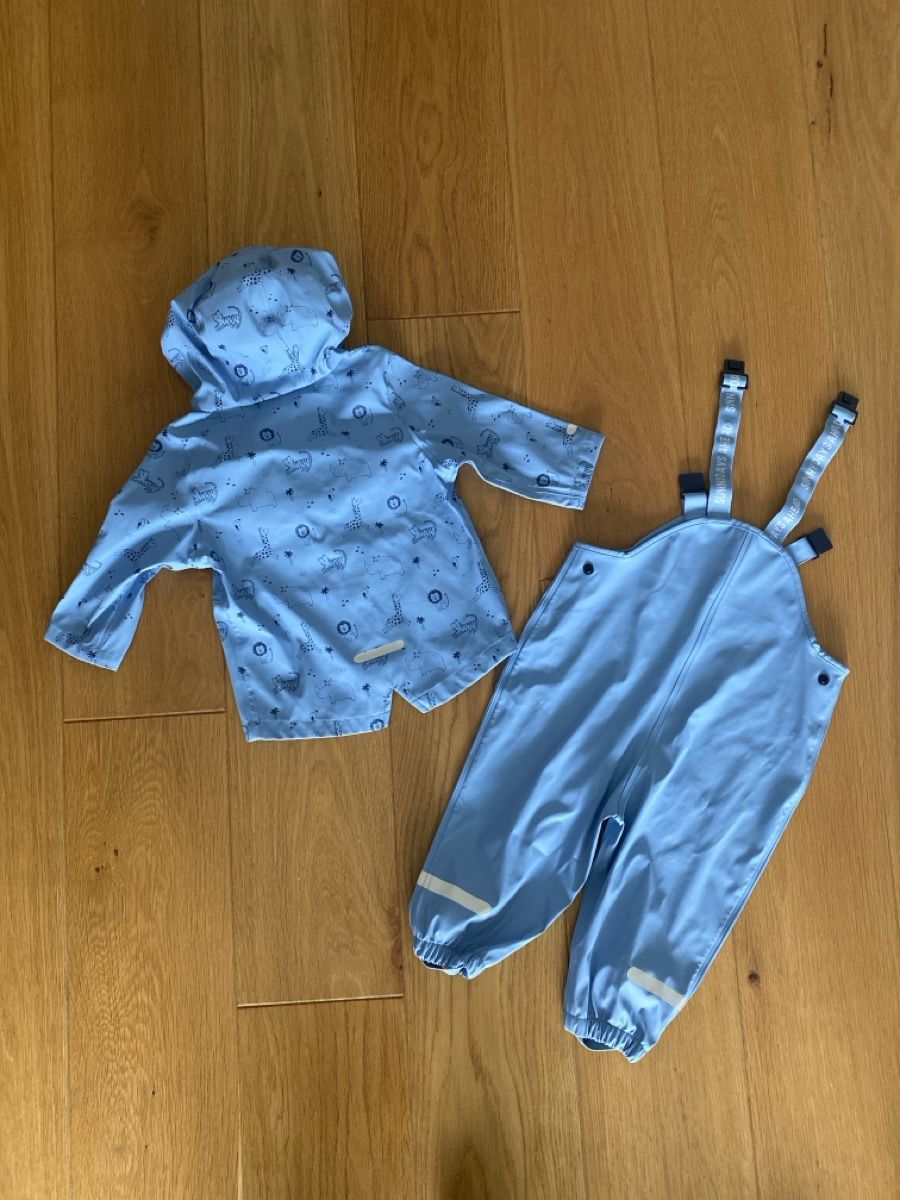 Lotti di vestiti: Regen-Jcke- und Hose Gr.80 – Nuovo (secondo la descrizione) da Nottwil venduto da TOP_Saler 1