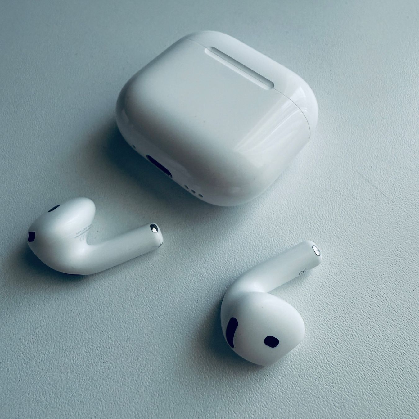 Apple Kopfhörer: Original Apple AirPods 4 mit ANC, USB-C MagSafe Ladecase – Neu (gemäss Beschreibung) aus Basel von MY.AIRPODS.SHOP 6
