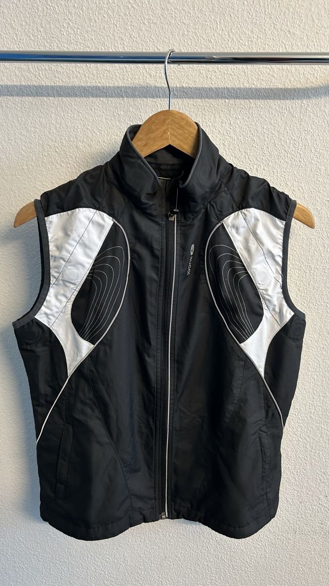 Jacken: Velo-Windjacke Gr. M Schwarz/Weiss – Gebraucht aus Winterthur von Tanja151274 1