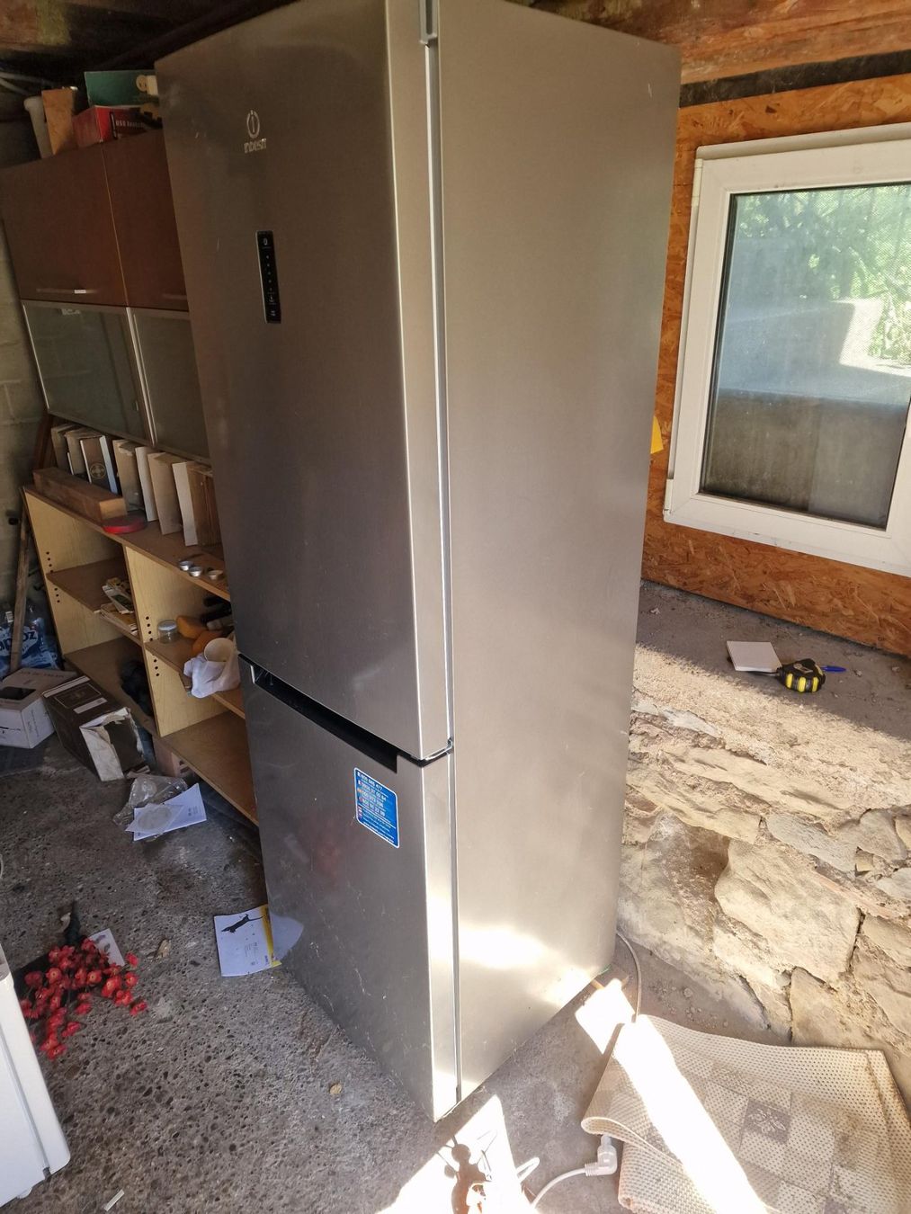 Frigoriferi: Indesit Kühlschrank mit Super Cool Funktion – Usato da Eschenbach SG venduto da Hoerbys