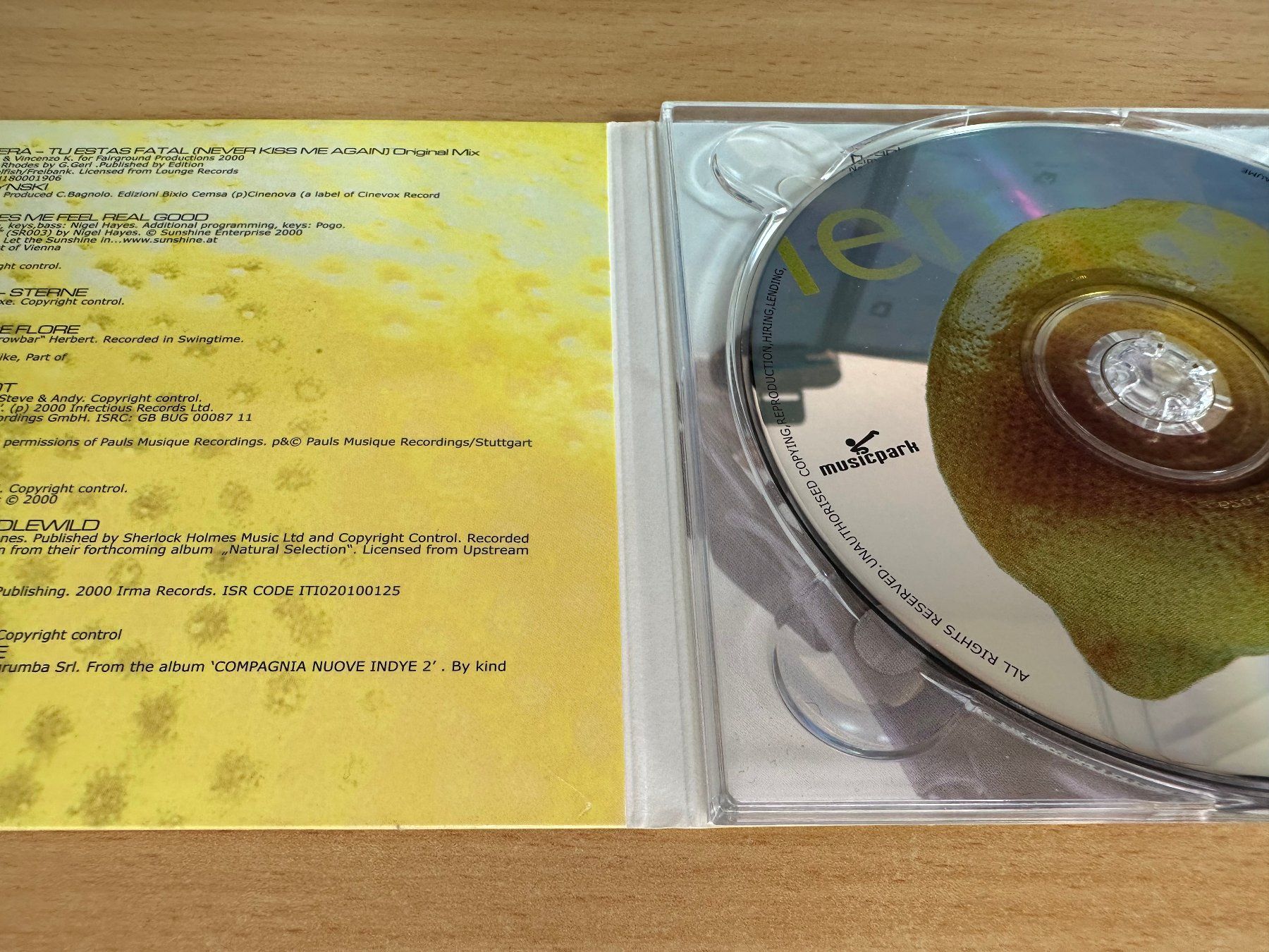 CD: Various – Fruit - Lemon – Usato da Rikon im Tösstal venduto da Alpenmutz 2