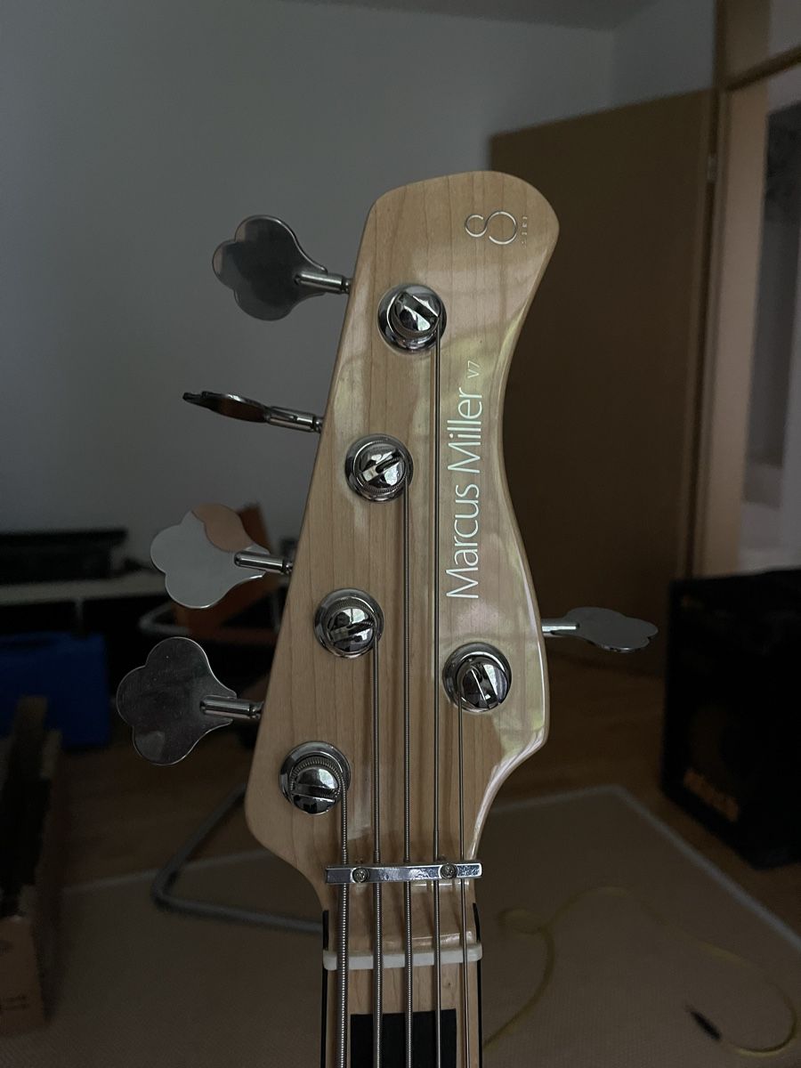 Musikinstrumente: Sire Marcus Miller V7 5-String Bass – Gebraucht aus Mühlethal von leandrawolf 1