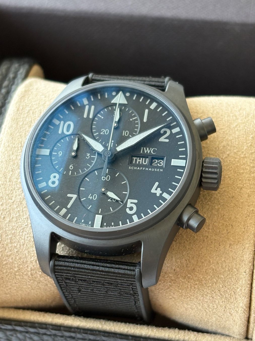 IWC Uhren: IWC Pilot Chronograph 41 Top Gun Ceratanium – Gebraucht aus Birsfelden von Mynos 7