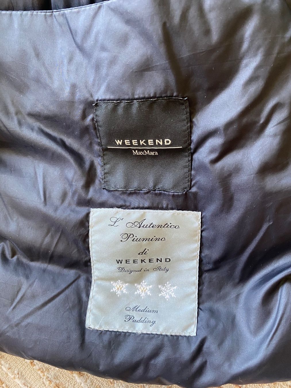 Max Mara Jacken: WEEKEND Max Mara down jacket with adjustable fur – Gebraucht aus Kilchberg ZH von roz_qcj7 7