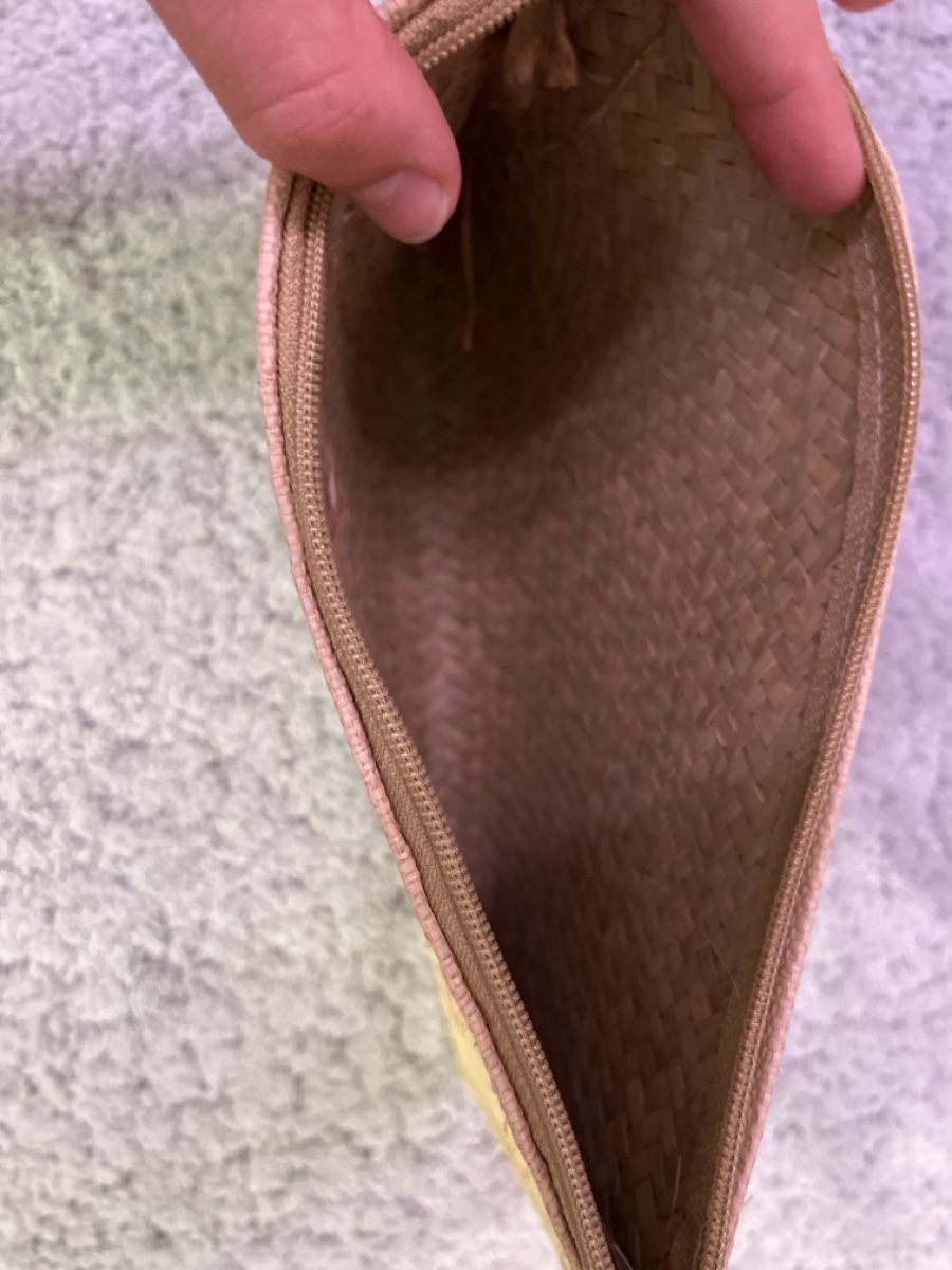 Custodie per cosmetici: Textile Pouch Madagascar Design Beige Used Condition – Nuovo (secondo la descrizione) da Uetikon am See venduto da klimba1 1