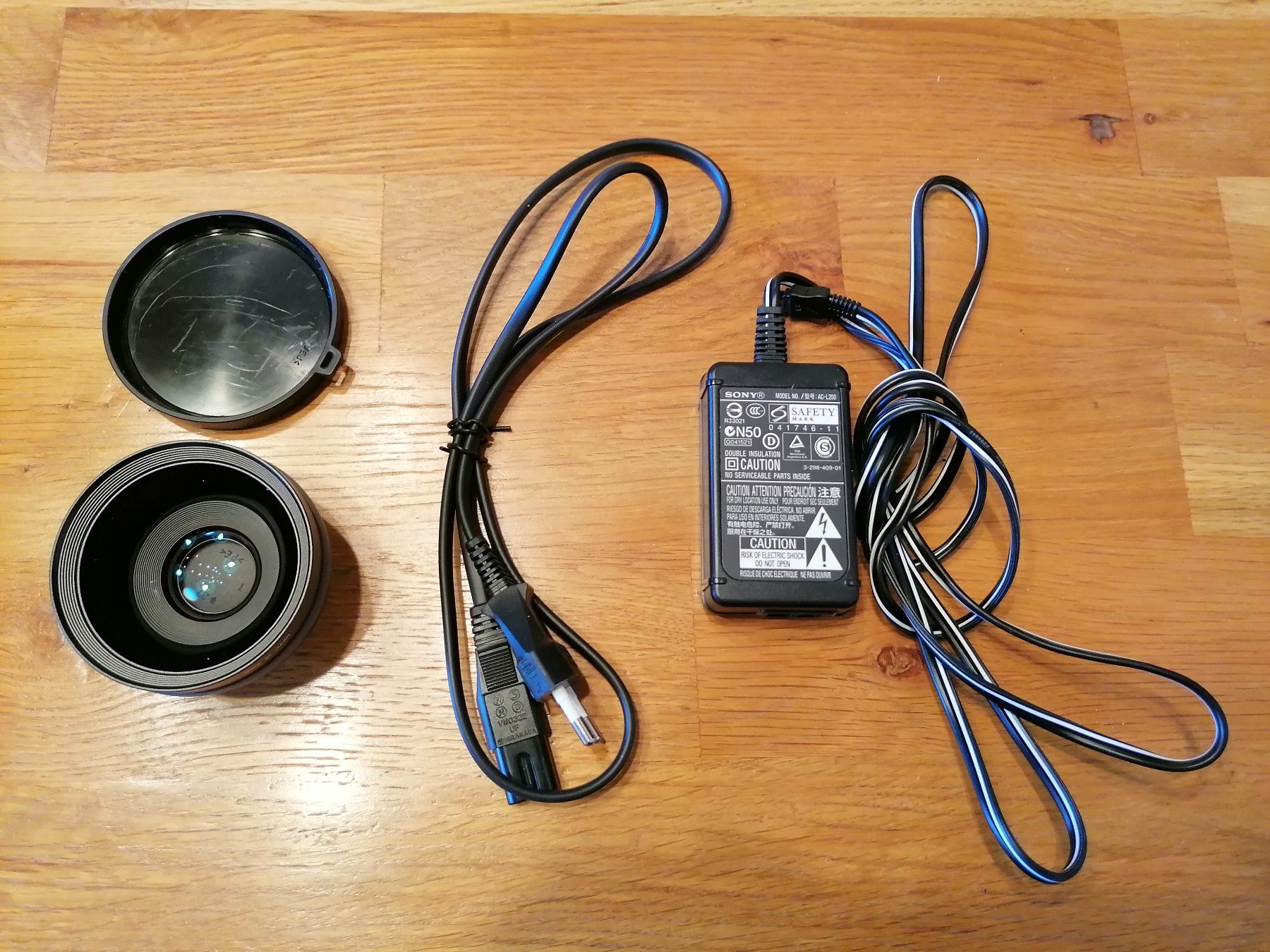 Sony Caméscopes: SONY Handycam HDR-CX12E – D'occasion à Wiezikon b.Sirnach par Amen 3