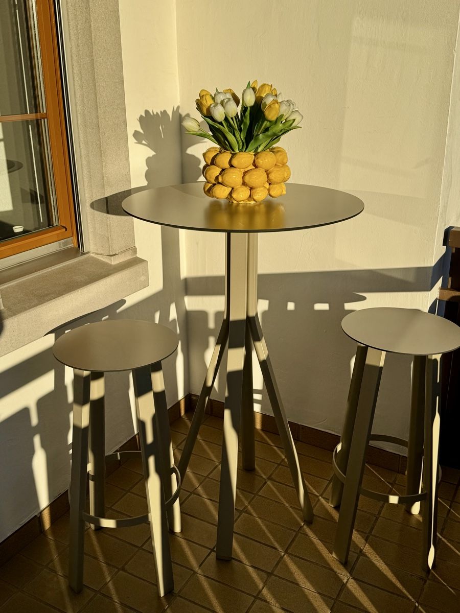 Tische: STACK • OUTDOOR BARTISCH / STEHTISCH • GANDIA BLASCO wie NEU – Gebraucht aus Zürich von Nobs1 6
