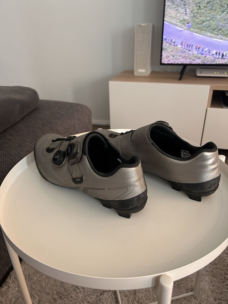 Shimano Scarpe da uomo: MTB Schuhe Shimano XC7 Gr 45 gebraucht – Usato da Zürich venduto da lilisor_1 2