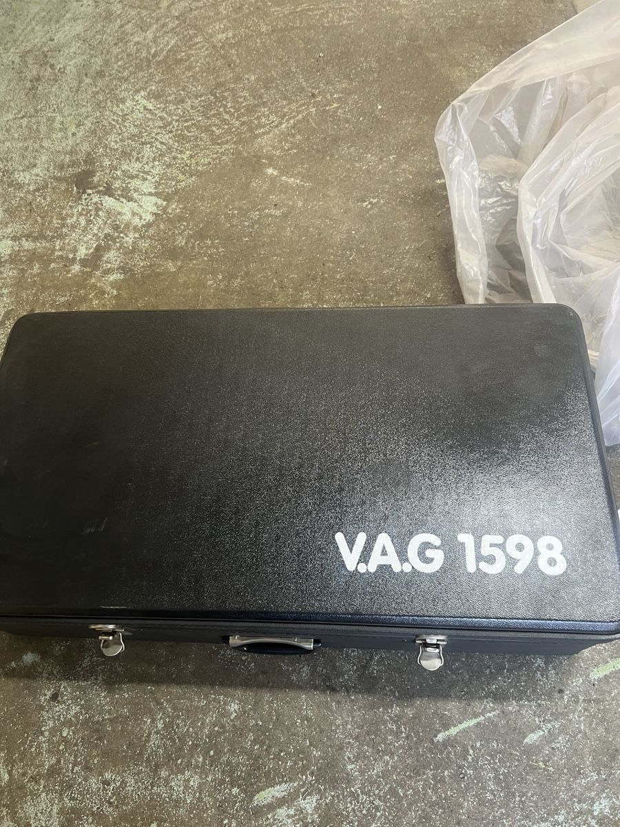 Tutti gli attrezzi: VAG 1598 avec câbles – Nuovo (secondo la descrizione) da Vérossaz venduto da con_nch8