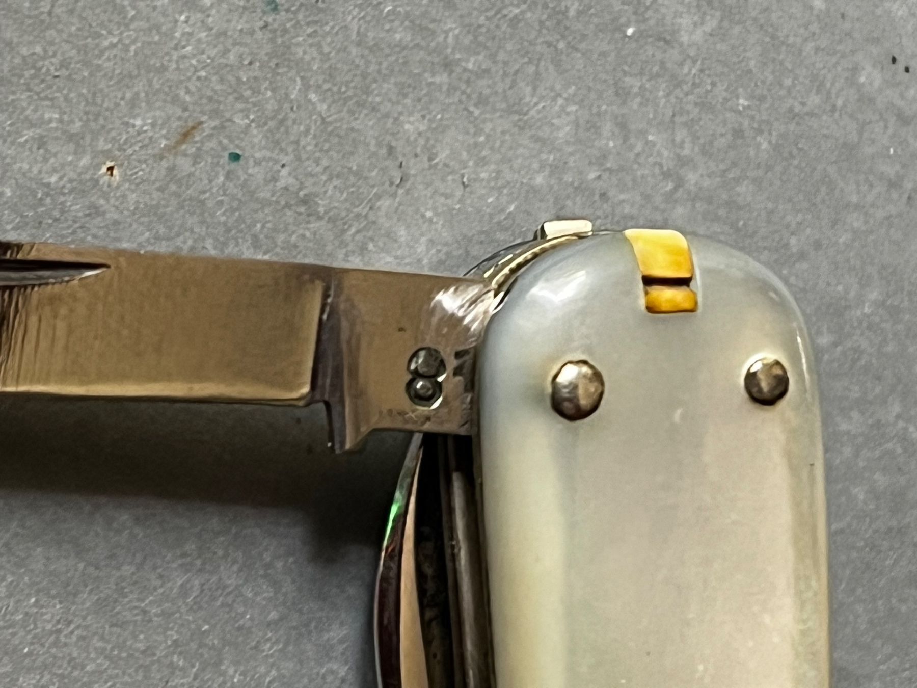Coltelli tascabile: Sackmesser Bühler Langenthal 80 mm Perlmutt, mit Etui - RAR – Usato da Zürich venduto da FV.vintage 3
