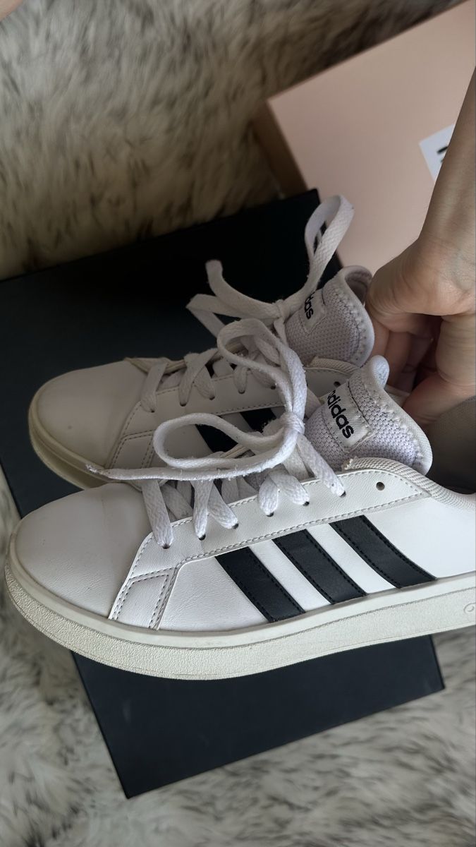 Adidas Scarpe da uomo: White Adidas Sneakers  – Usato da Wallisellen venduto da bod_72km 4