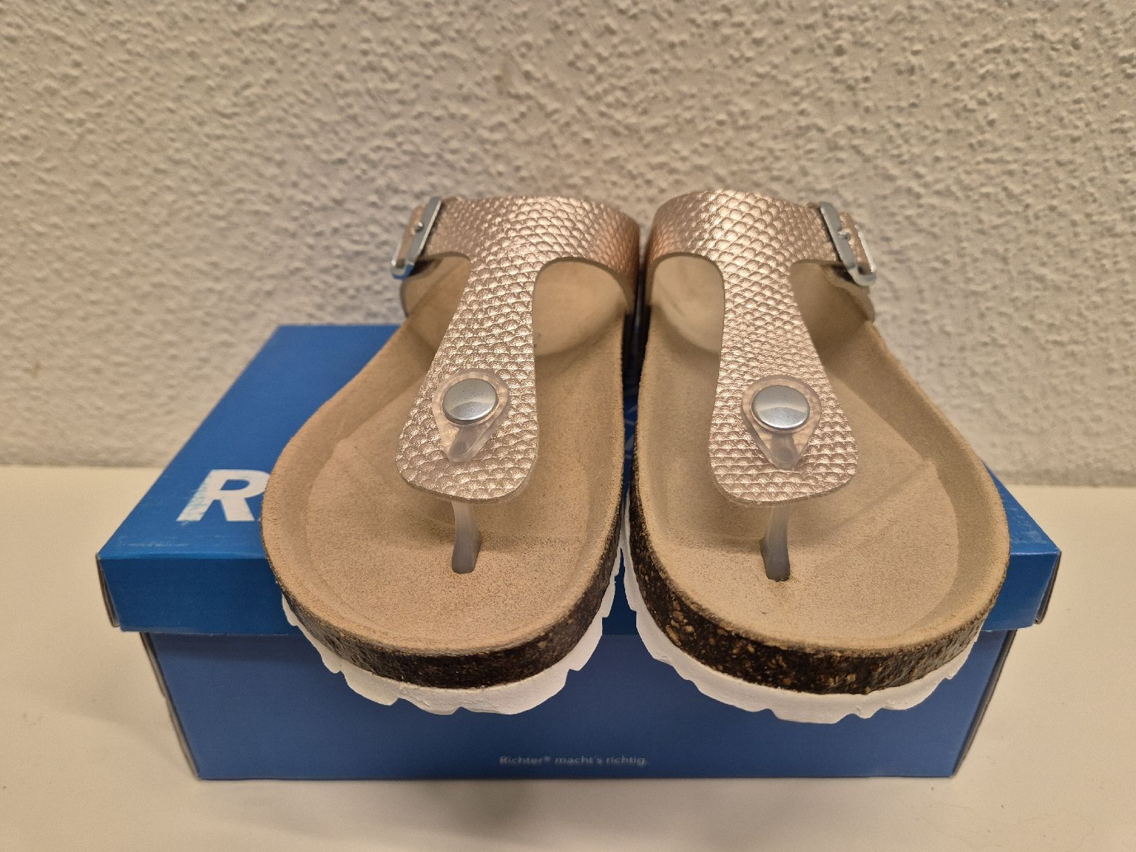 Scarpe per ragazze: Flip Flop Sandale – Nuovo e nell'imballaggio originale da Riehen venduto da Vaniisha13