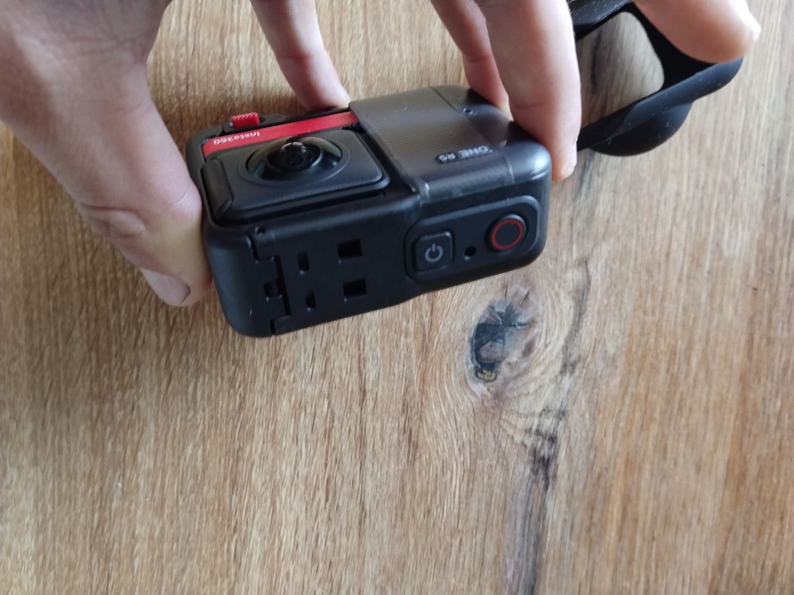Insta360 Camcorder: Insta 360 One RS  – Defekt aus Haldenstein von ant_t6ls 3