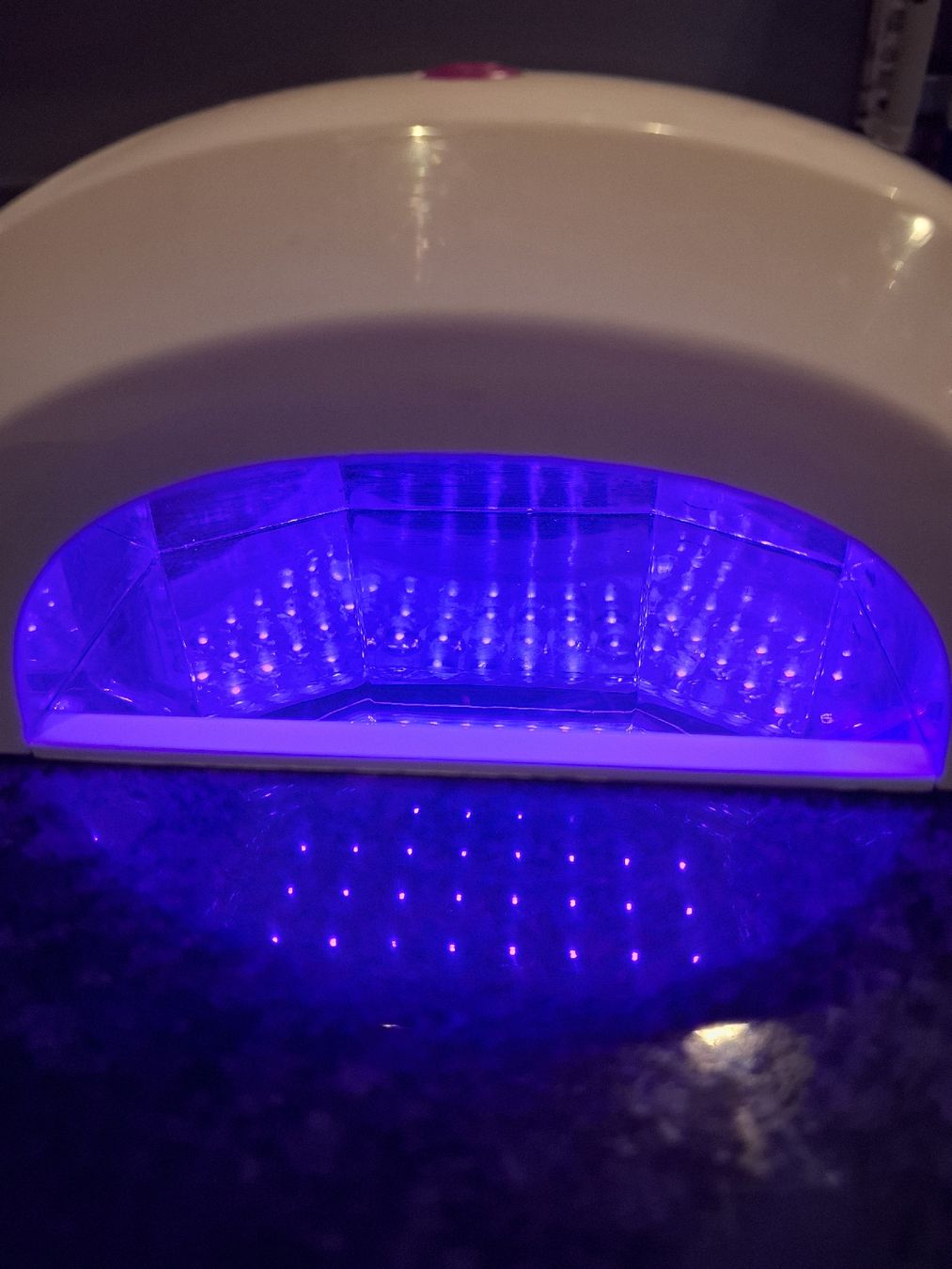 Lampade: Lampe UV LED pour ongles Essence – Usato da Neuchâtel venduto da FloKo88 5