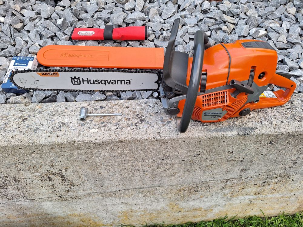 Guide 60 Cm 3/8 + 2 Chaînes Semi-Carrées 84 Maillons 1,5 Mm Pour Husqvarna 61 – Kit Solid Drive