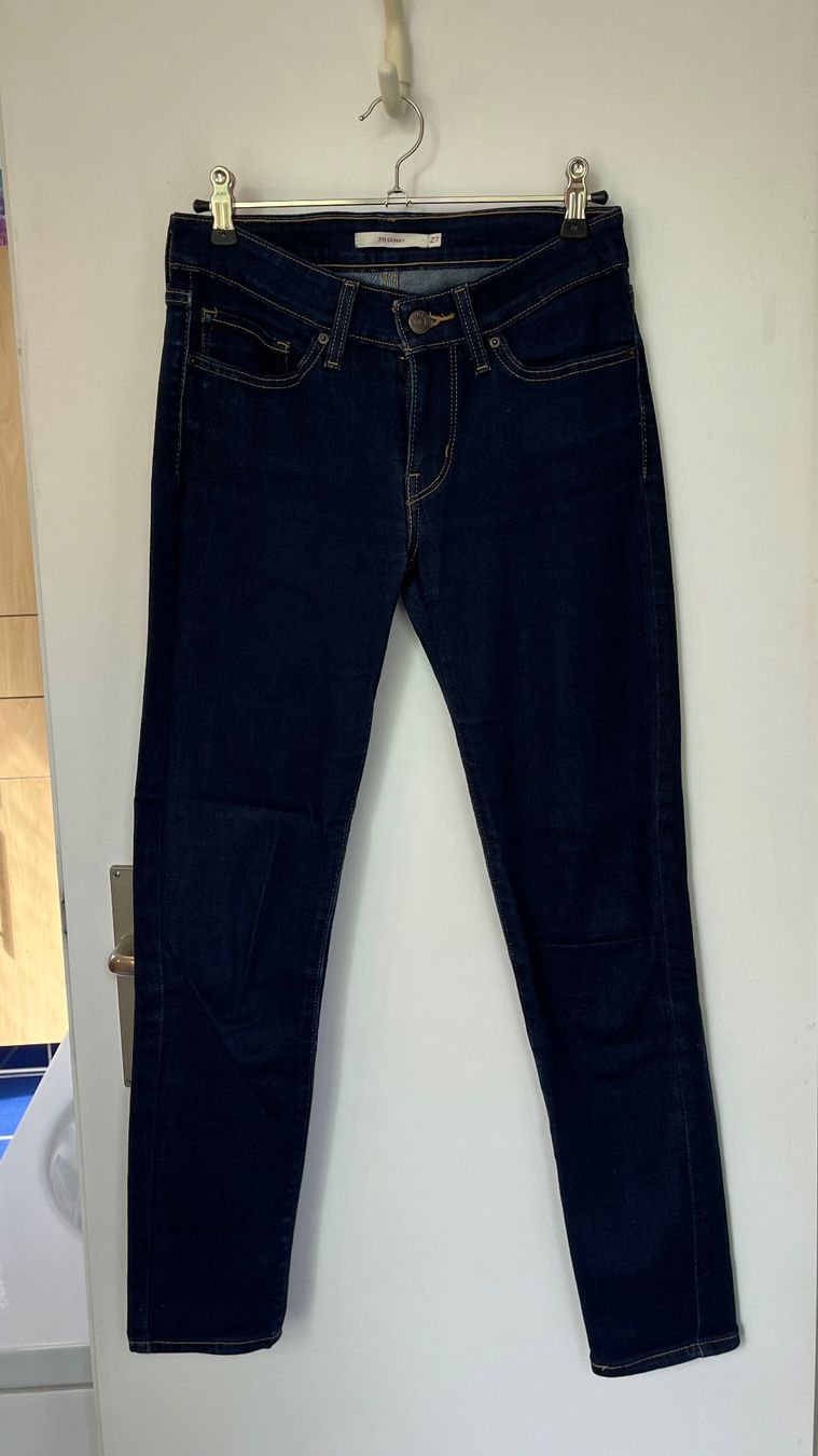 Levi's Jeans: Levi's Skinny Jeans 711 – Usato da Küsnacht ZH venduto da Floor1an