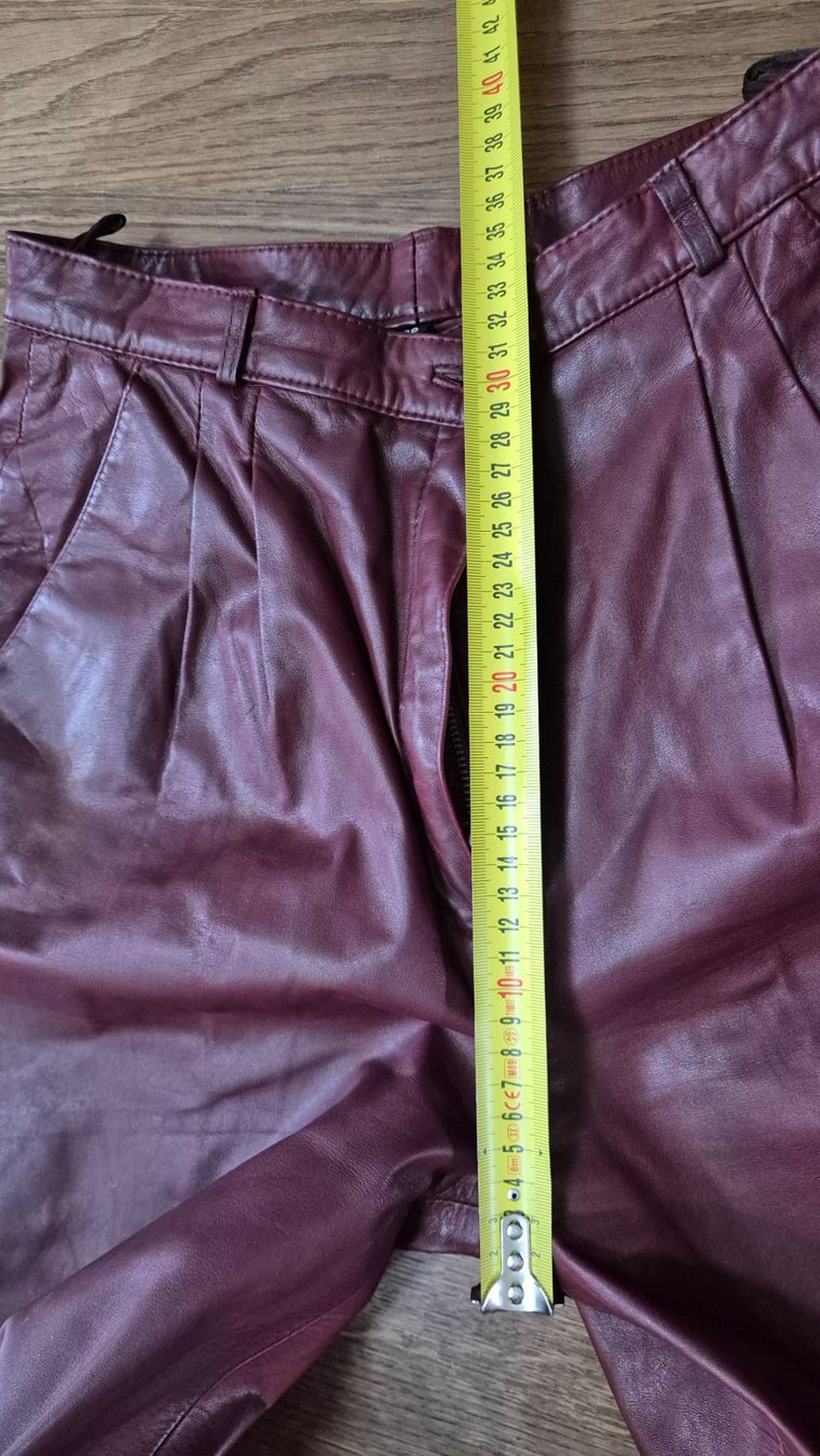 Pantaloni: Raspberry pink vintage leather pants size 38 – Usato da Zürich venduto da monadiederich 6