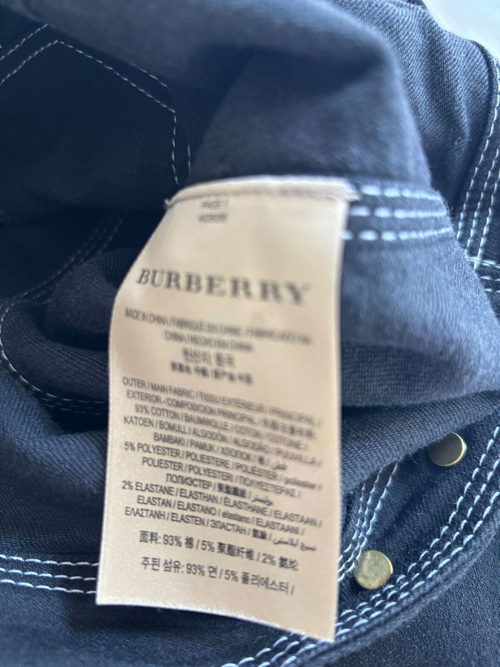 Burberry Jacken: BURBERRY  Jeansjacke schwarz elastisch 34 – Gebraucht aus Herrliberg von mayfi 8