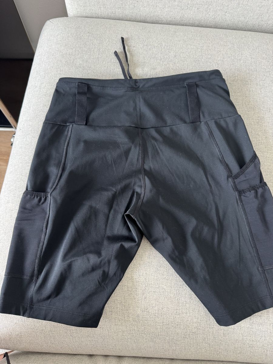 Odlo Hosen: Odlo Cargo Trail Shorts – Gebraucht aus Zürich von mli_wln5 1