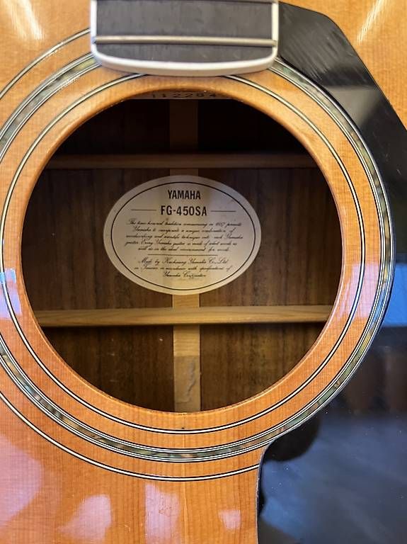 Strumenti musicali: Gitarre  – Usato da Emmenbrücke venduto da mamada 2