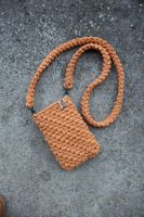 Handmade gehäkelte Handy Tasche von Bobbiny garn 