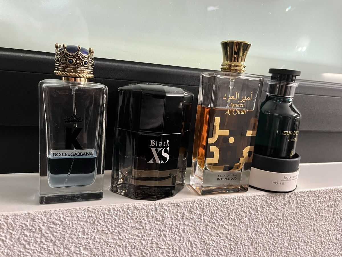Parfums & Eau de Toilette: 4 Parfums / Diverse Düfte – D'occasion à Volketswil par Kohlermike