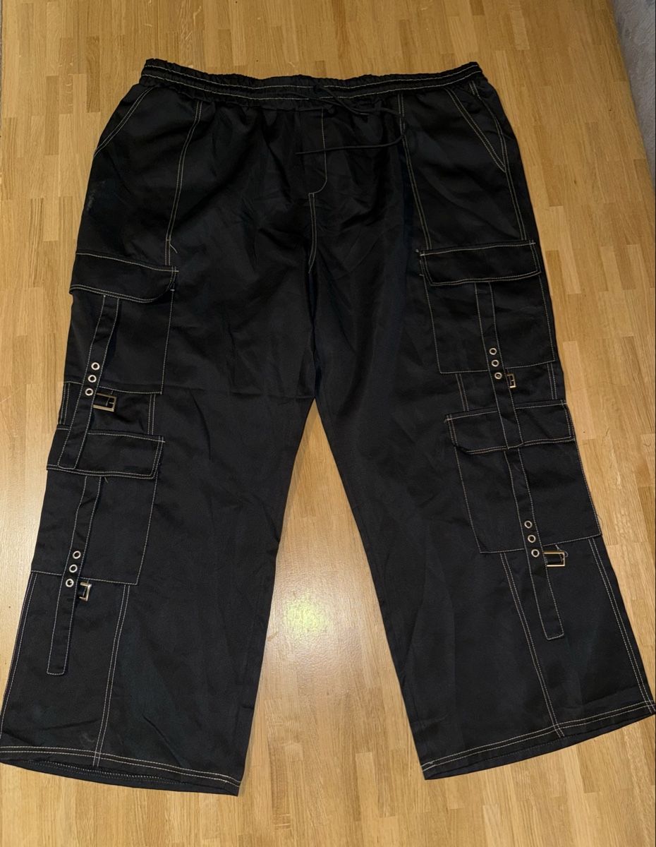 Pantaloni: Pantalon cargo noir taille 6XL – Nuovo (secondo la descrizione) da Reconvilier venduto da Bern1353