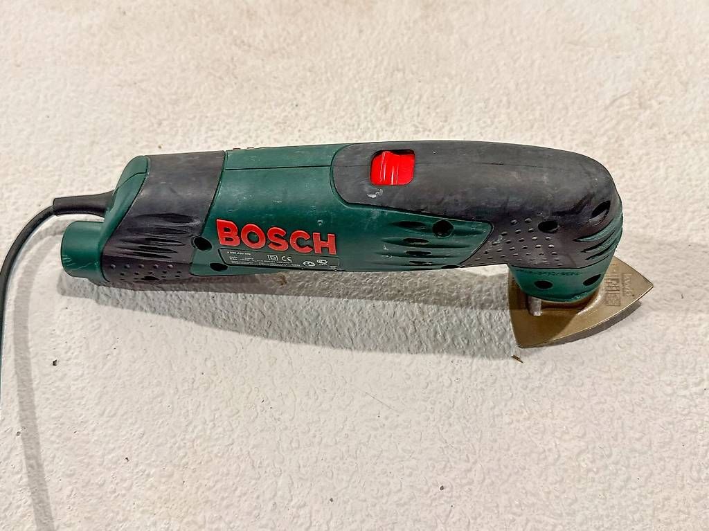 Tutti gli attrezzi: Bosch PMF 180 E MultiTool  vielseitig & zuverlässig – Usato da Ebikon venduto da Leonidas2 2