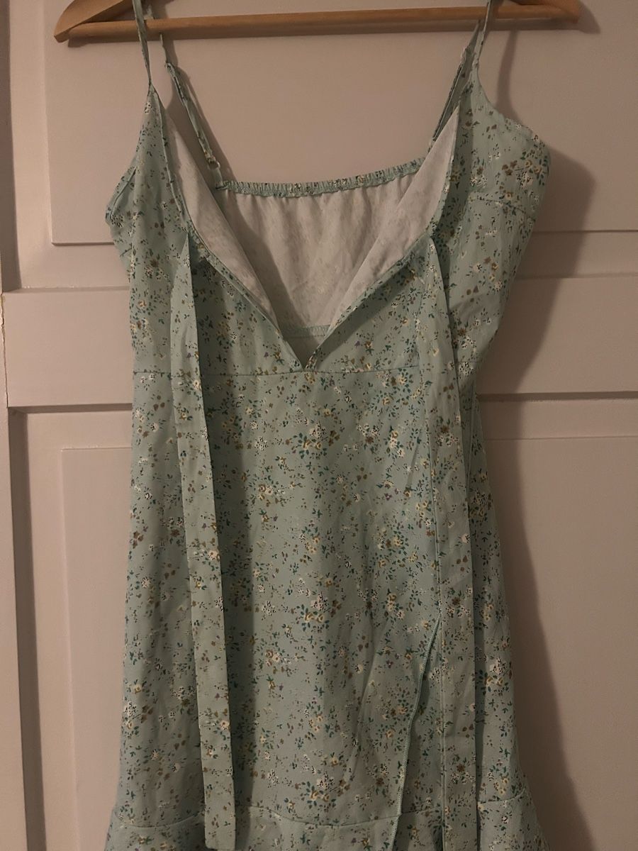 Shein Vestiti: Blumenkleid mit Bindedetail Grösse S mit Reisverschluss – Usato da Frauenfeld venduto da jae_vs6j 2