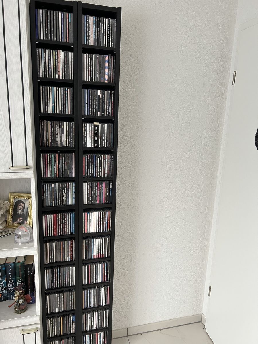 CD: CD Sammlung inklusive 2 Möbel – Usato da Rothrist venduto da LincolnDriver78 4